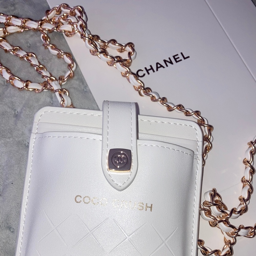 CHANEL Coco Crush White Crossbody Phone Pouch with Gold Chain - Picture 2 of 7